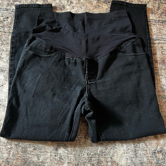 Old Navy Black WOW Skinny Maternity Jeans Size 10 Short - Picture 1 of 2